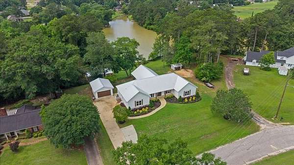 1.59 Acres of Land with Home for Sale in Headland, Alabama