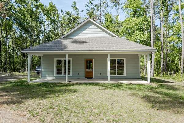 2.5 Acres of Land with Home for Sale in Abbeville, Mississippi