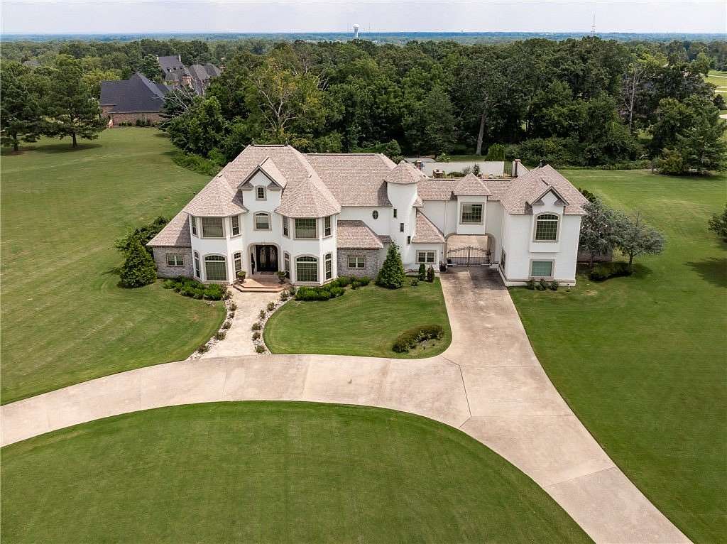 4.1 Acres of Land with Home for Sale in Bentonville, Arkansas
