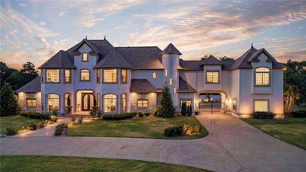 4.1 Acres of Land with Home for Sale in Bentonville, Arkansas