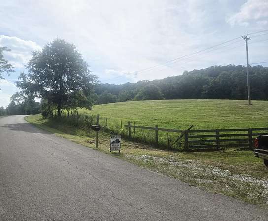24.4 Acres of Land for Sale in Crab Orchard, Kentucky