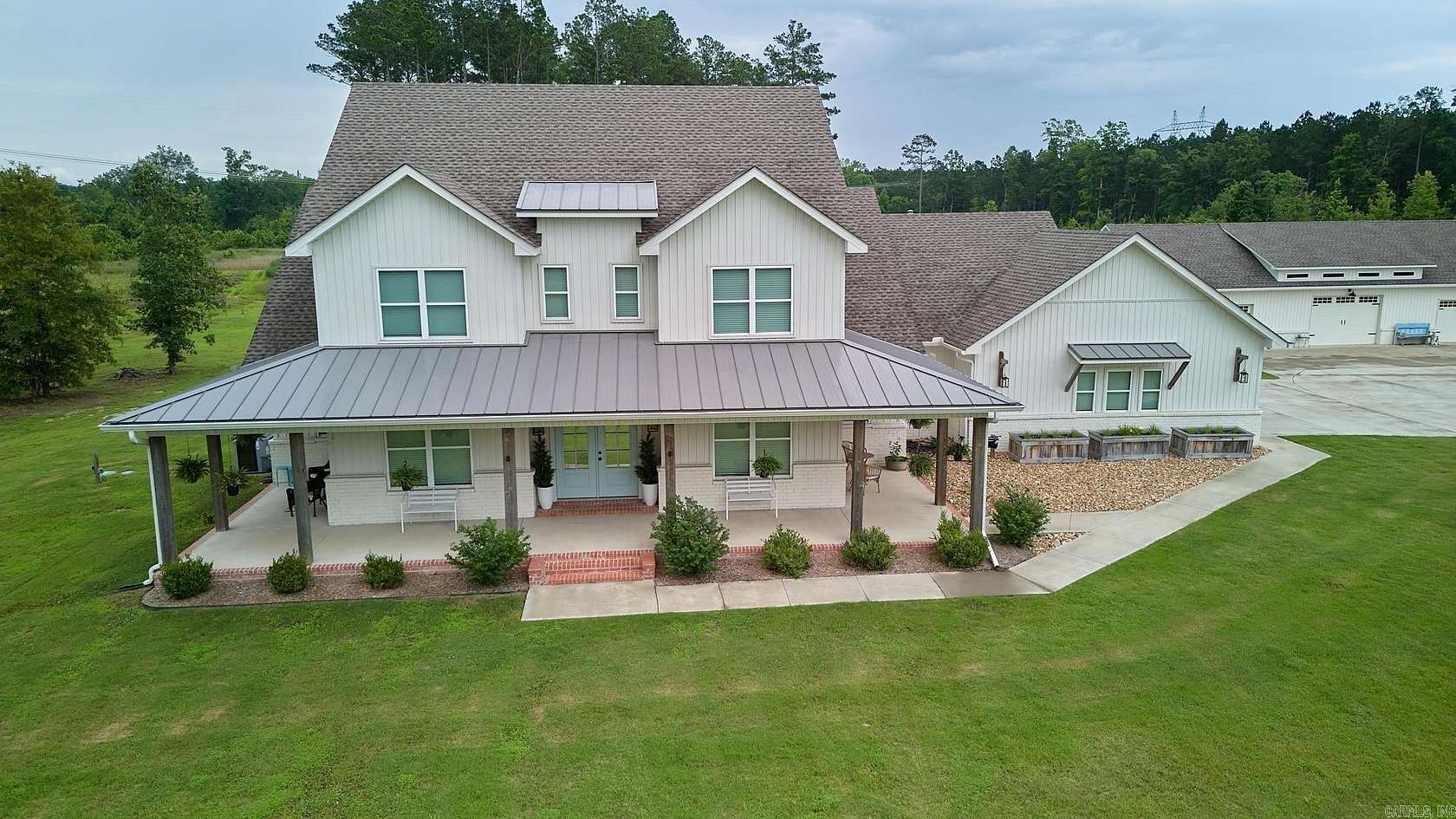 25 Acres of Recreational Land with Home for Sale in Bauxite, Arkansas