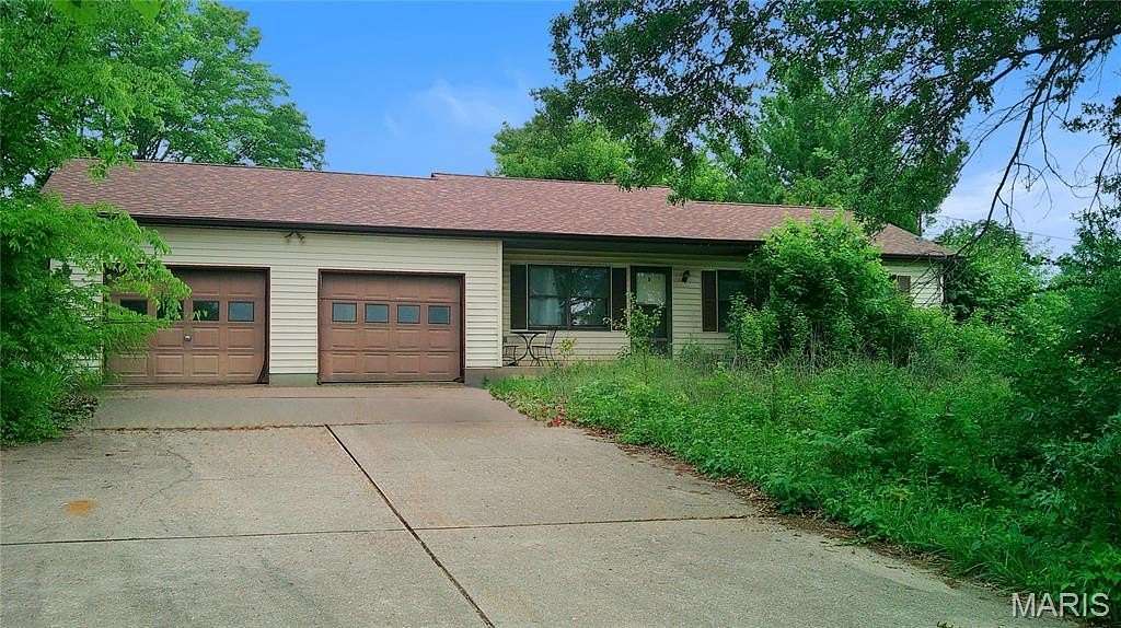 3.35 Acres of Land with Home for Sale in Washington, Missouri