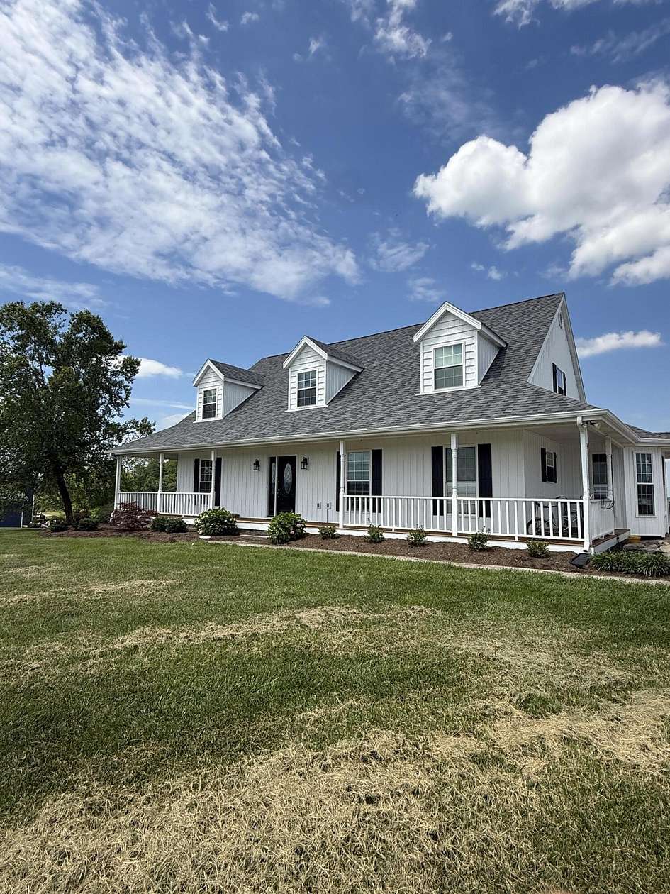 5.5 Acres of Land with Home for Sale in Danville, Kentucky
