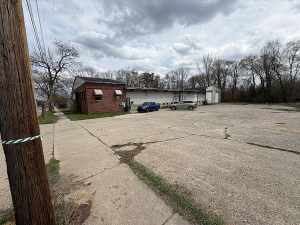 1.52 Acres of Improved Commercial Land for Sale in Kalamazoo, Michigan