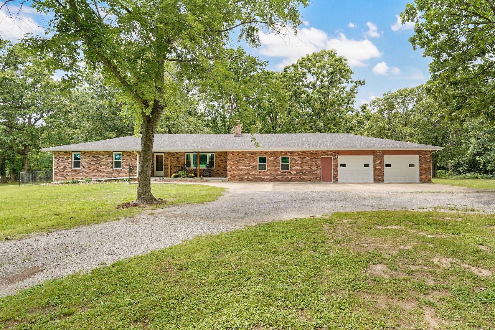 5 Acres of Land with Home for Sale in Mount Vernon, Missouri