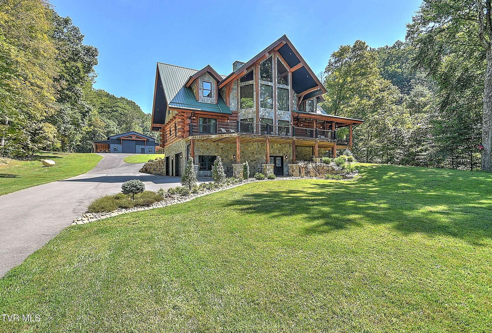 101 Acres of Recreational Land with Home for Sale in Bristol, Virginia