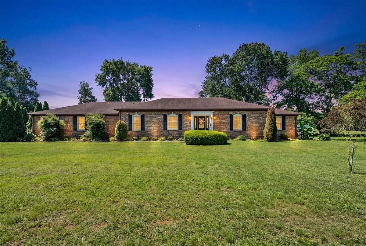 5 Acres of Land with Home for Sale in Rockvale, Tennessee