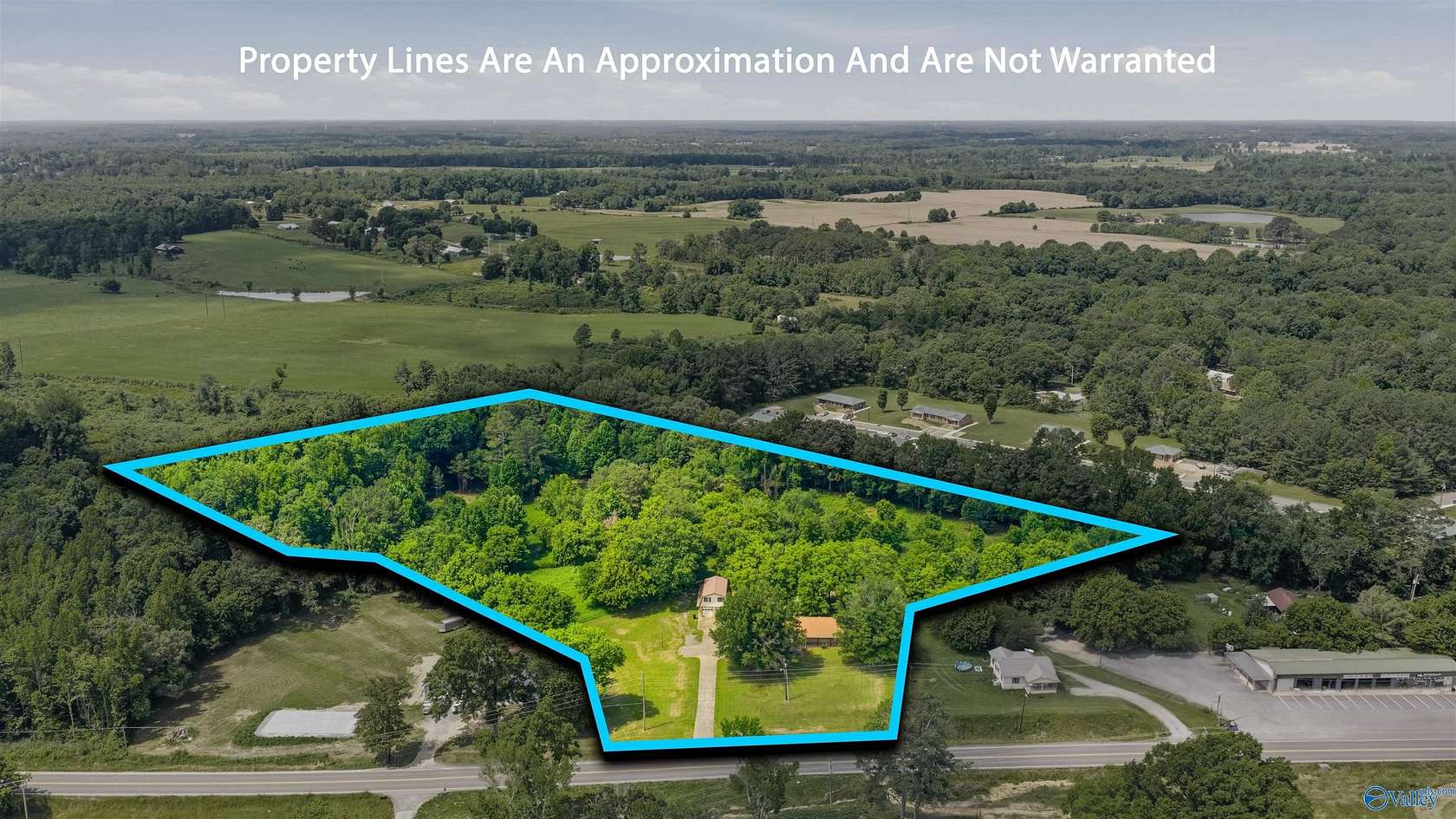 7.8 Acres of Land with Home for Sale in Henagar, Alabama