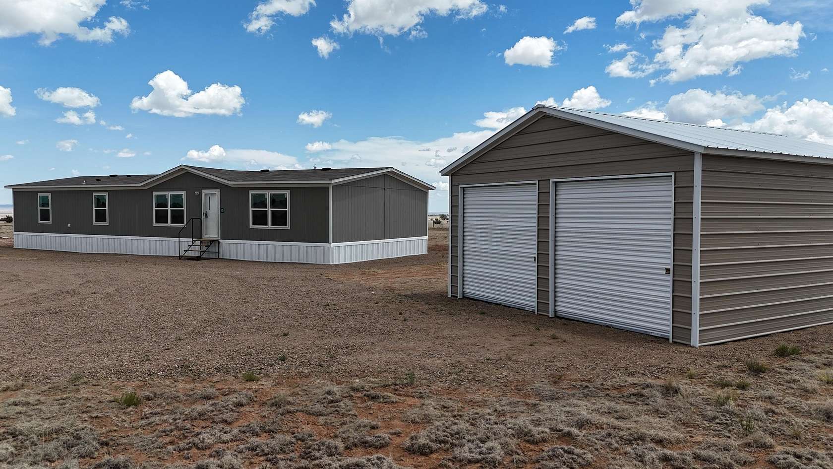 2.5 Acres of Land with Home for Sale in Moriarty, New Mexico