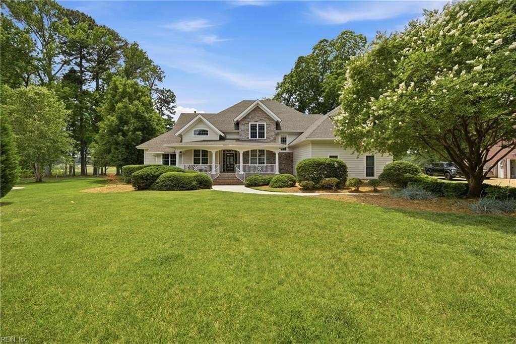 6 Acres of Land with Home for Sale in Suffolk, Virginia