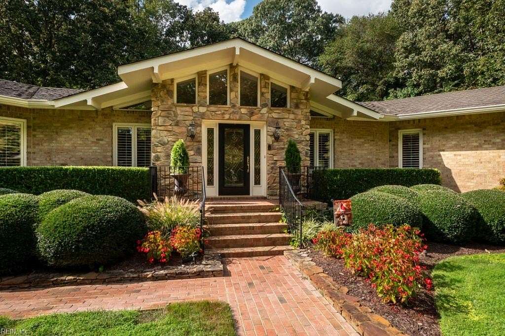 3 Acres of Land with Home for Sale in Chesapeake, Virginia