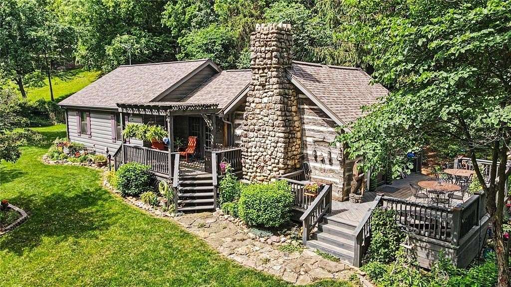1.76 Acres of Land with Home for Sale in St. Joseph, Missouri