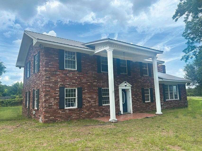 10 Acres of Land with Home for Sale in Allendale, South Carolina