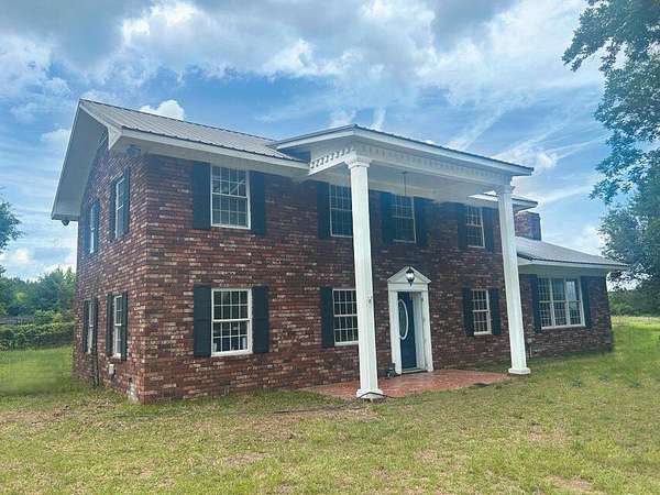 10 Acres of Land with Home for Sale in Allendale, South Carolina
