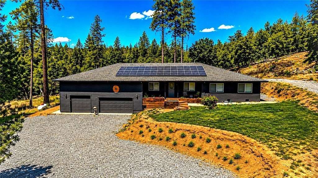 10.6 Acres of Land with Home for Sale in Coulterville, California