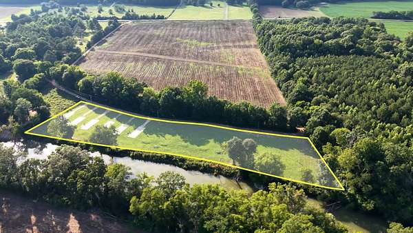 2.54 Acres of Residential Land for Auction in Gaylesville, Alabama
