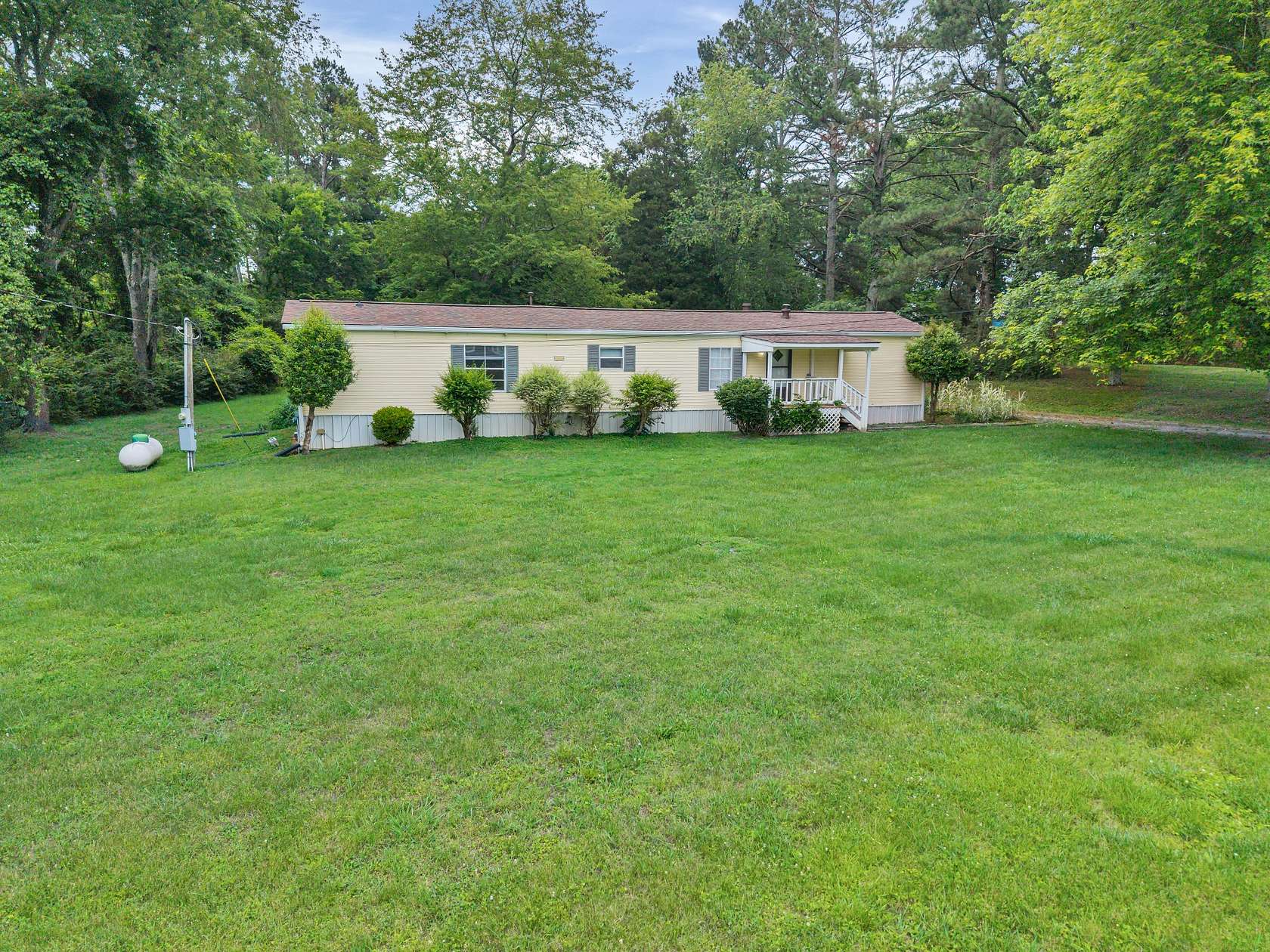2.18 Acres of Land with Home for Sale in Lebanon, Tennessee