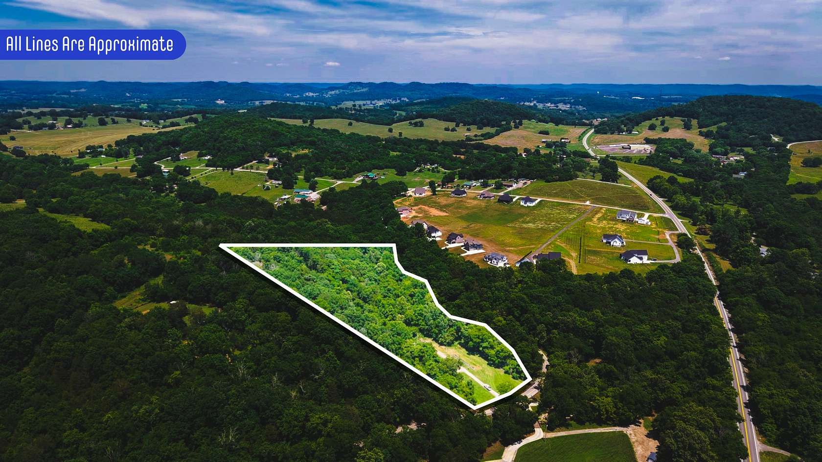 9.48 Acres of Residential Land for Sale in Hartsville, Tennessee