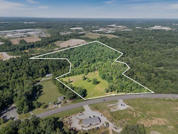 27.2 Acres of Land for Sale in Burns, Tennessee