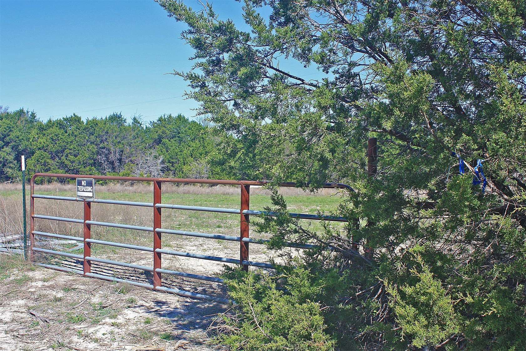 10 Acres of Land for Sale in Cleburne, Texas