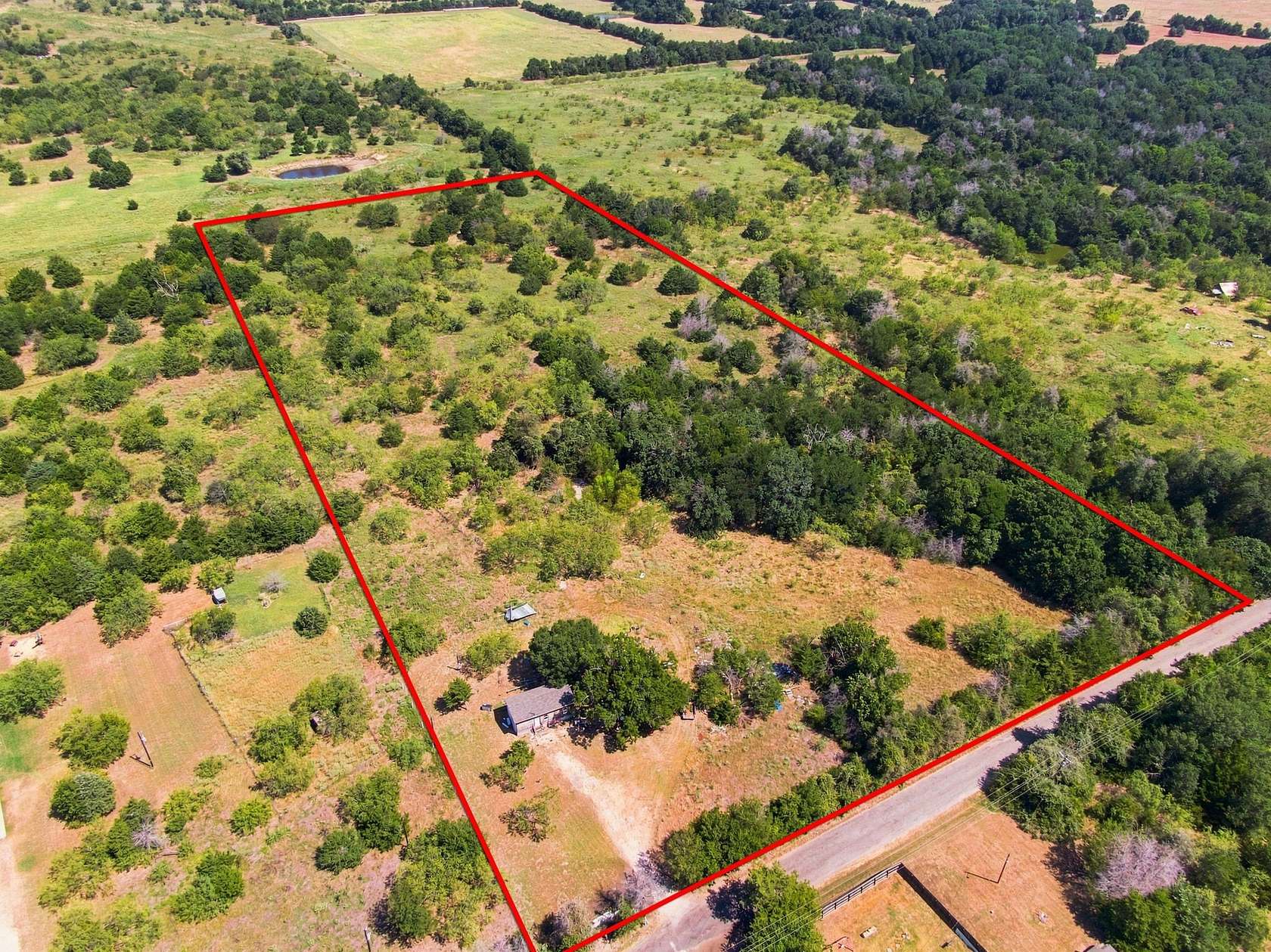 13.7 Acres of Land for Sale in Purdon, Texas