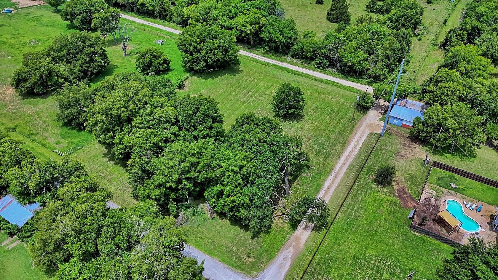 0.94 Acres of Residential Land for Sale in St. Jo, Texas