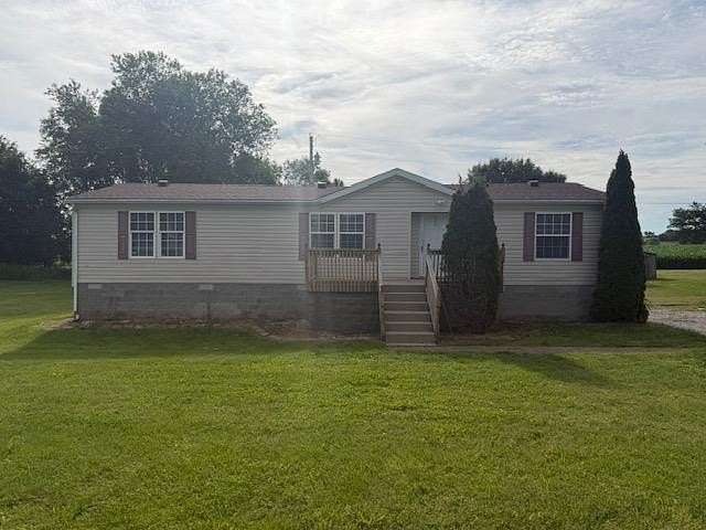 2.15 Acres of Land with Home for Sale in Bowling Green, Kentucky