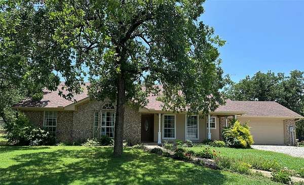 10.7 Acres of Land with Home for Sale in Bridgeport, Texas