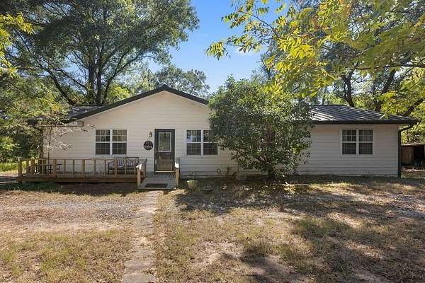 42 Acres of Land with Home for Sale in Ivanhoe, Texas