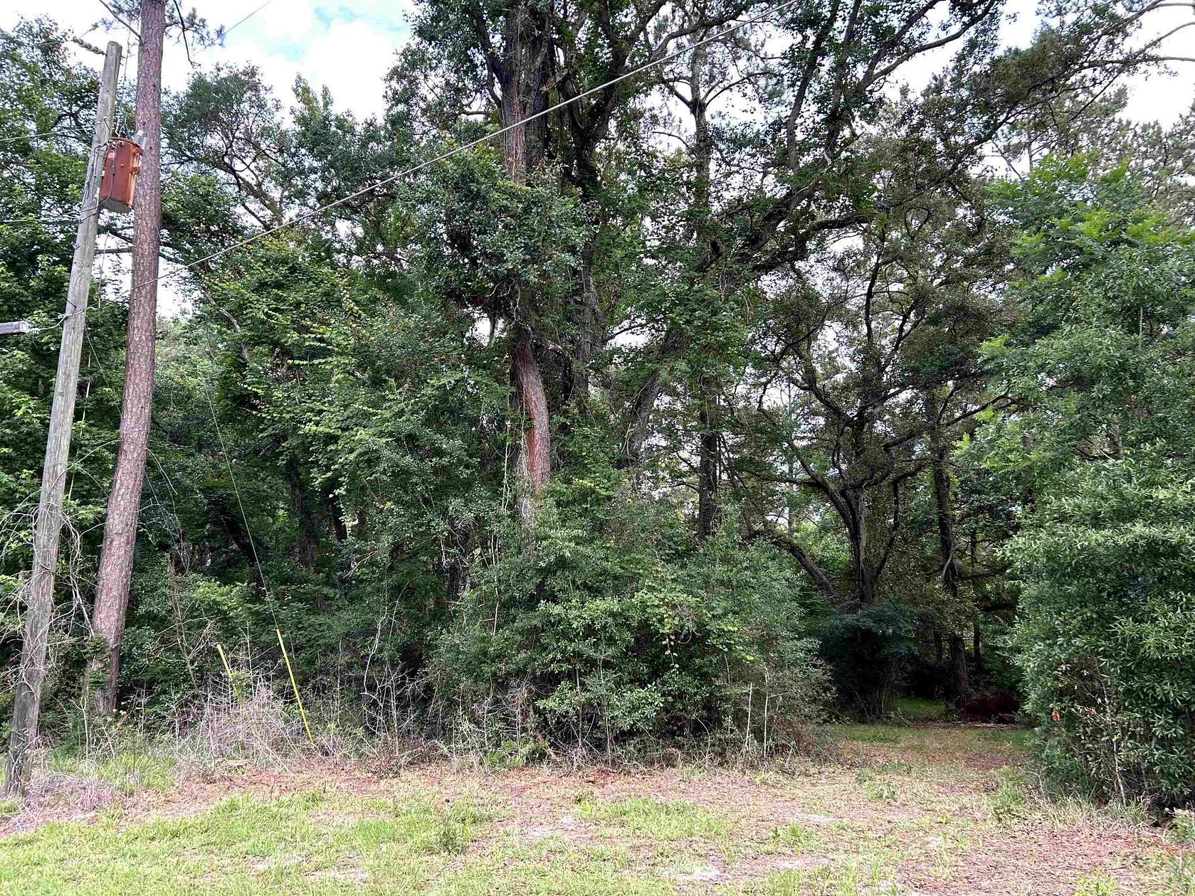 1.9 Acres of Land for Sale in Crawfordville, Florida