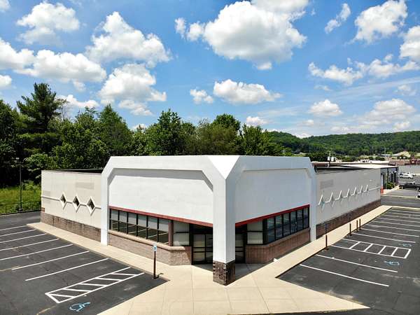 1.72 Acres of Improved Commercial Land for Sale in Liberty, Kentucky
