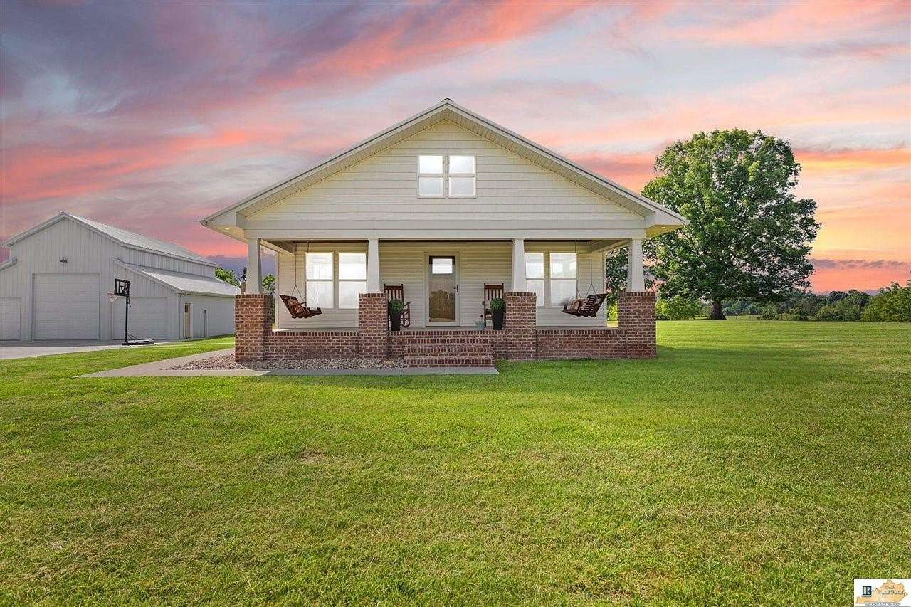 28 Acres of Agricultural Land with Home for Sale in Russell Springs, Kentucky