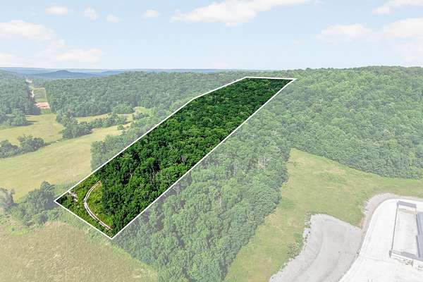 23.5 Acres of Land for Sale in Quebeck, Tennessee