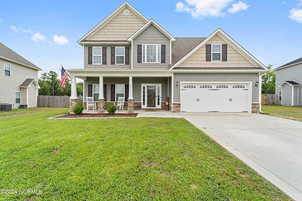 1.73 Acres of Land with Home for Sale in Richlands, North Carolina