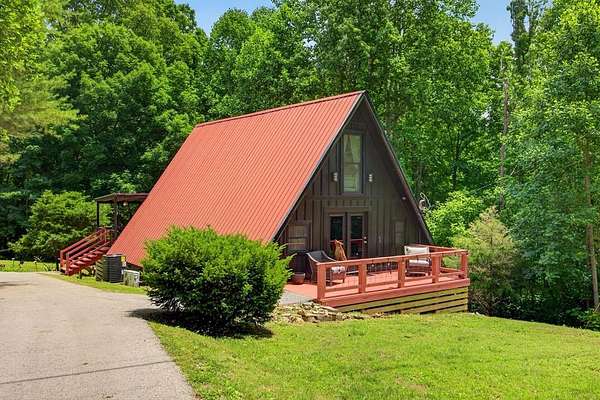 2.4 Acres of Land with Home for Sale in Allons, Tennessee