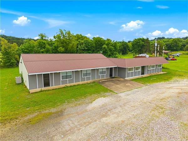 2 Acres of Improved Mixed-Use Land for Sale in Evansville, Arkansas