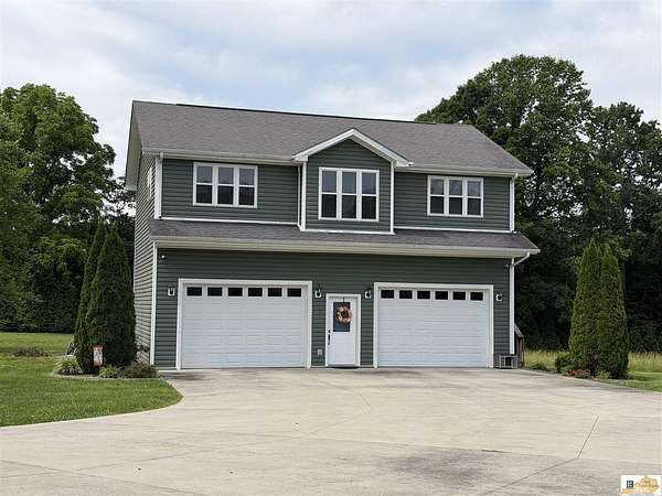 6 Acres of Land with Home for Sale in Albany, Kentucky