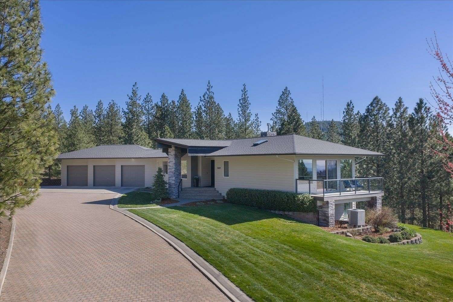 4.32 Acres of Land with Home for Sale in Spokane, Washington