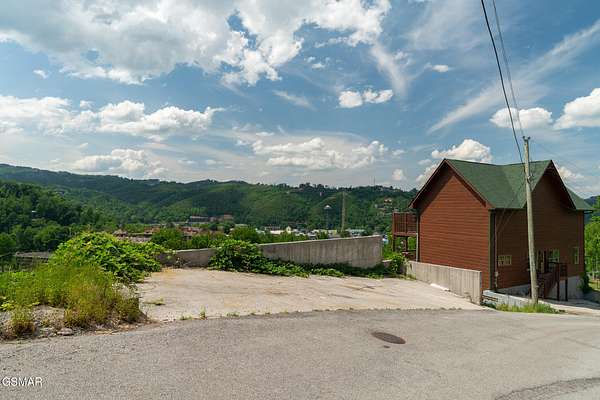 0.14 Acres of Residential Land for Sale in Gatlinburg, Tennessee