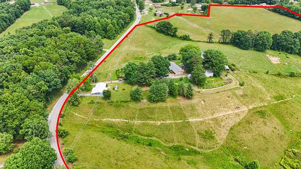 43 Acres of Land with Home for Sale in Jamestown, Tennessee