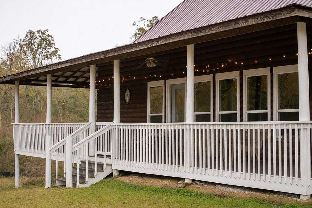 15 Acres of Land with Home for Sale in Dothan, Alabama