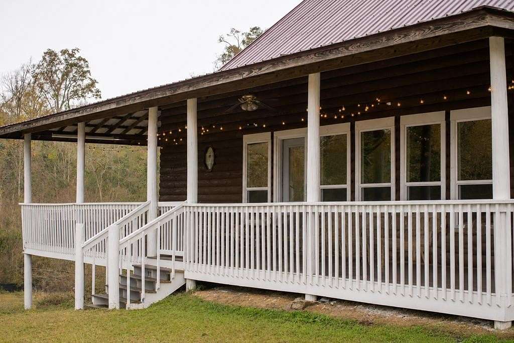 15 Acres of Land with Home for Sale in Dothan, Alabama
