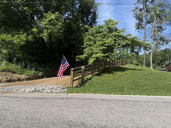 10.3 Acres of Recreational & Residential Land for Sale in Mount Pleasant, Tennessee