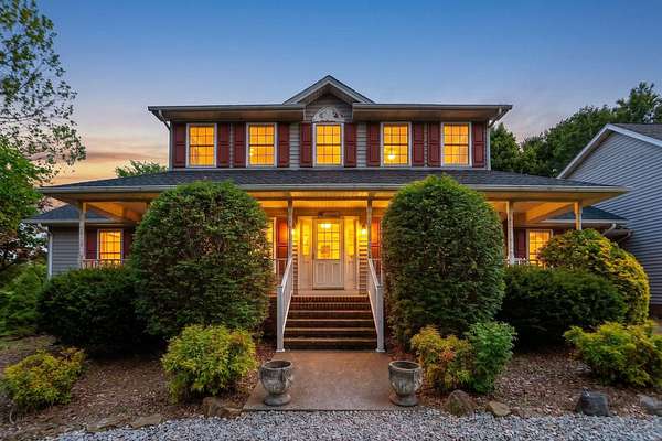 13.3 Acres of Land with Home for Sale in Waynesboro, Virginia