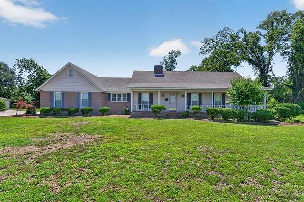 1.57 Acres of Land with Home for Sale in Douglas, Georgia