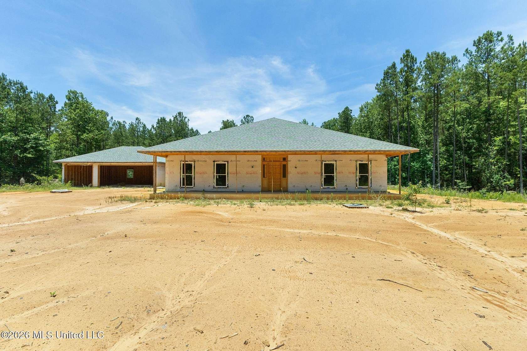 63 Acres of Land with Home for Sale in Ellisville, Mississippi