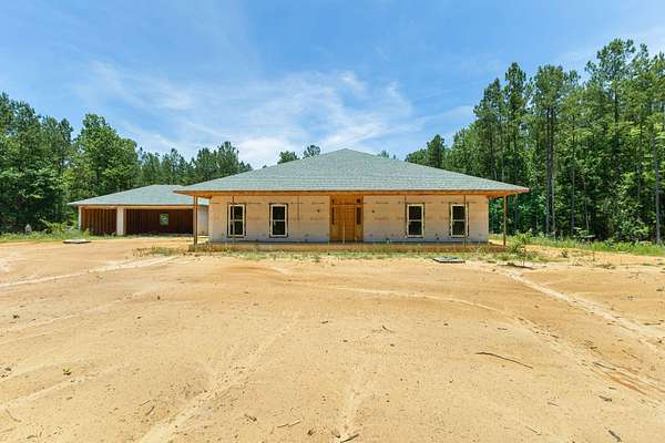 63 Acres of Land with Home for Sale in Ellisville, Mississippi