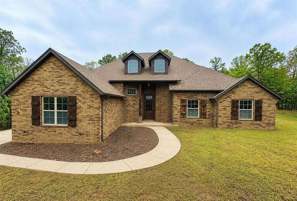 3.14 Acres of Land with Home for Sale in Luther, Oklahoma