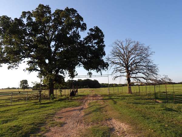 830 Acres of Land for Sale in Bennington, Oklahoma